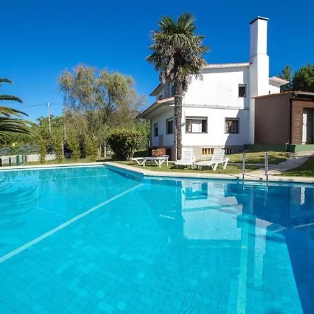 בית נופש Paxarinas סנשנשו