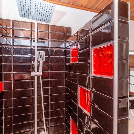 Paxarinas 펜션 산신소